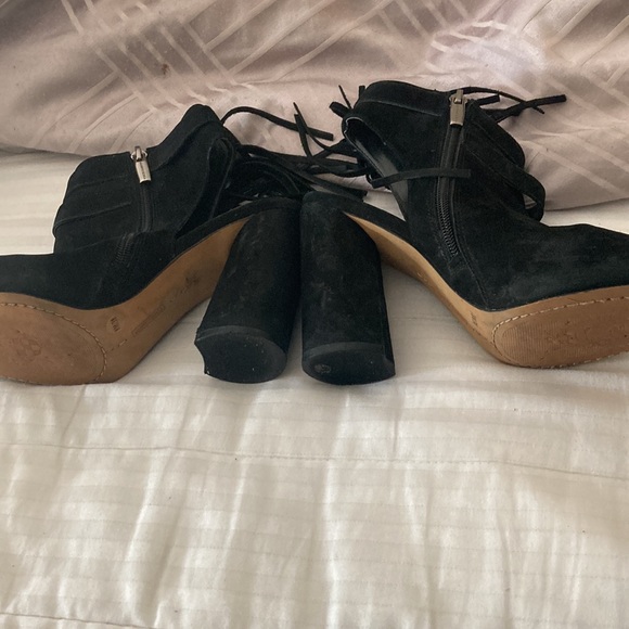 Vince camuto suede and leather open toe and back booties - Picture 6 of 8